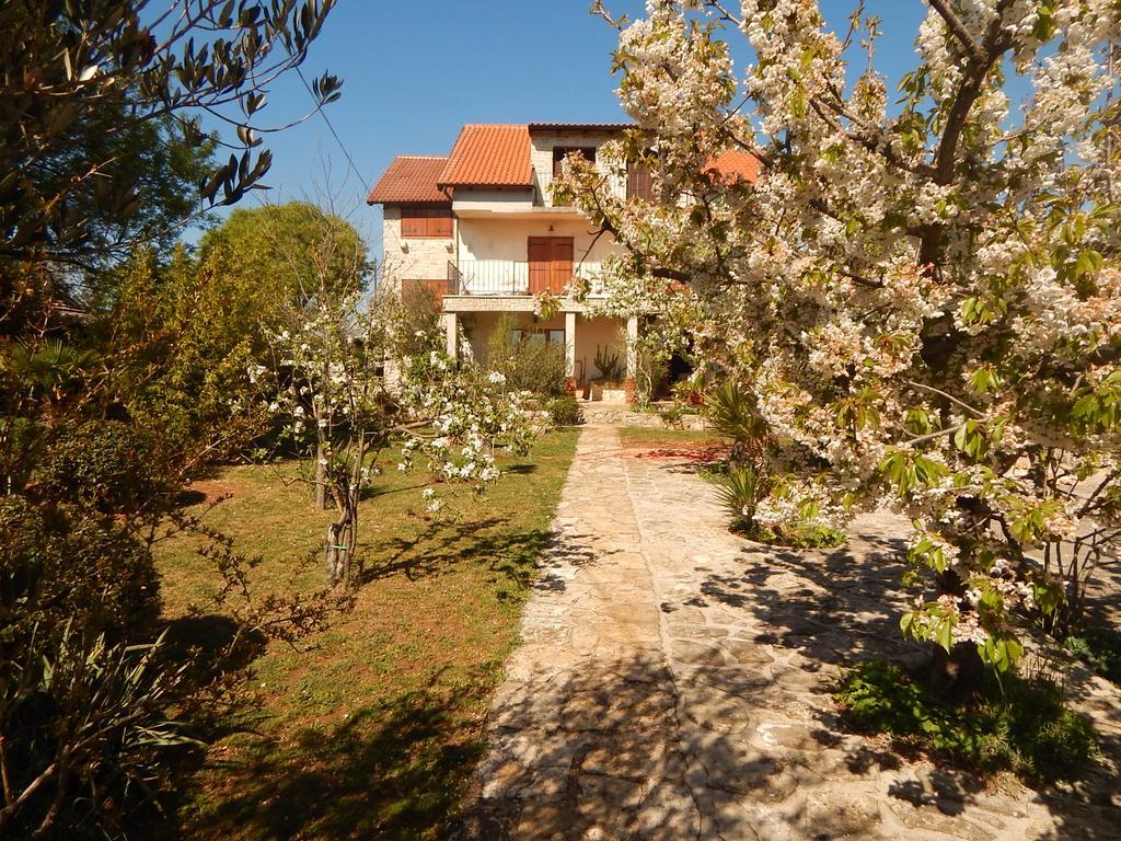 Mandic Rooms Goris Exterior photo